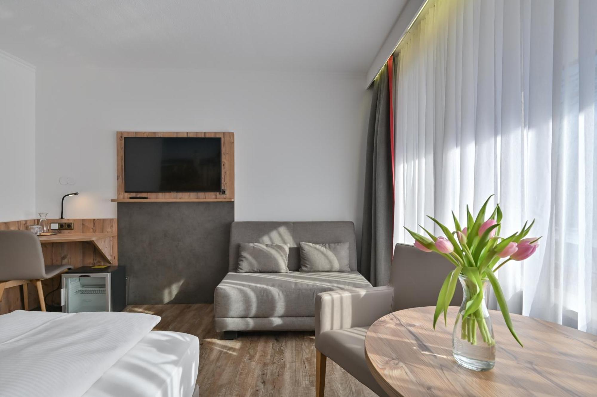 Hotel Ruchti - Zeit Fuer Mich Фюссен Экстерьер фото